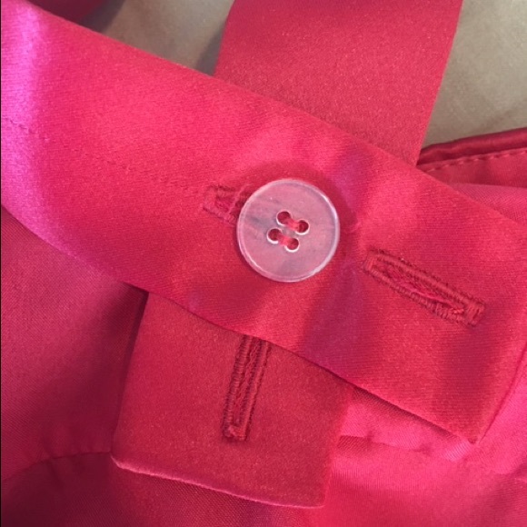 💃 Beautiful formal attire dress in Red. - Picture 5 of 8